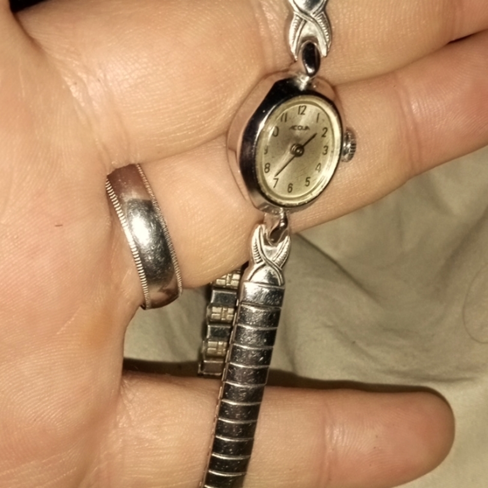 Vintage wind-up ACQUA WOMAN'S WATCH